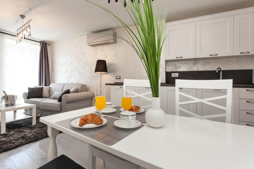 Royal Apartments Ρόβινι Εξωτερικό φωτογραφία