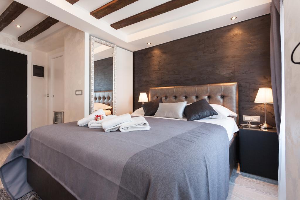 Royal Apartments Ρόβινι Εξωτερικό φωτογραφία